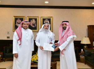 His Excellency President of Umm Al-Qura University Honors the Administrative Staff of the College of Applied Medical Sciences